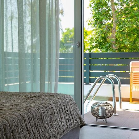 Aelia Seaside Luxury Suites 内亚卡瓦里 外观 照片