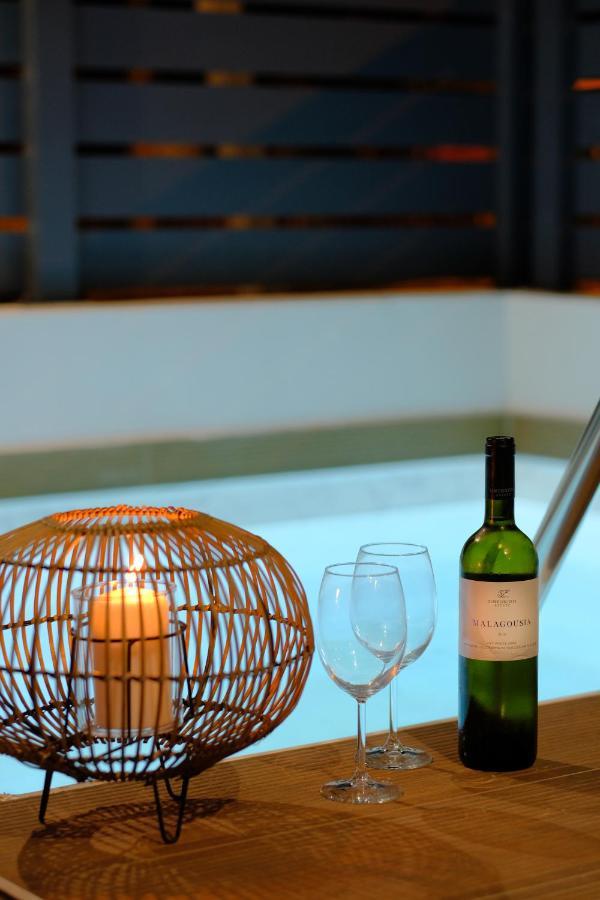 Aelia Seaside Luxury Suites 内亚卡瓦里 外观 照片