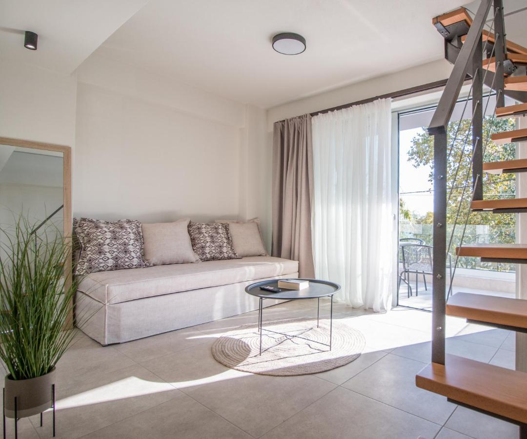 Aelia Seaside Luxury Suites 内亚卡瓦里 外观 照片