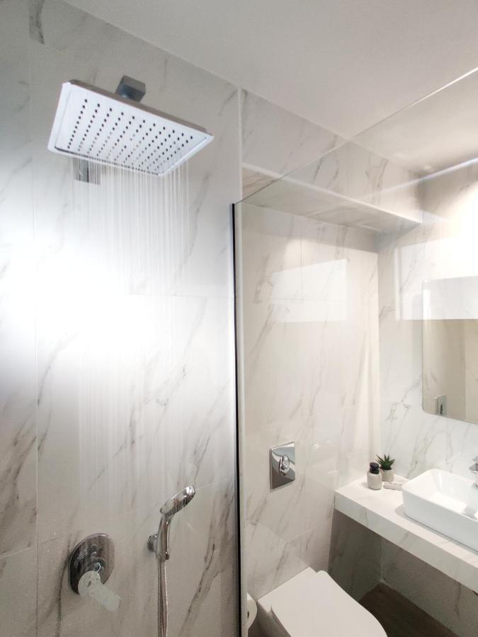 Aelia Seaside Luxury Suites 内亚卡瓦里 外观 照片