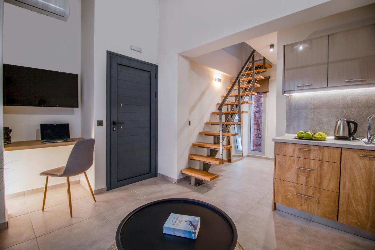 Aelia Seaside Luxury Suites 内亚卡瓦里 外观 照片