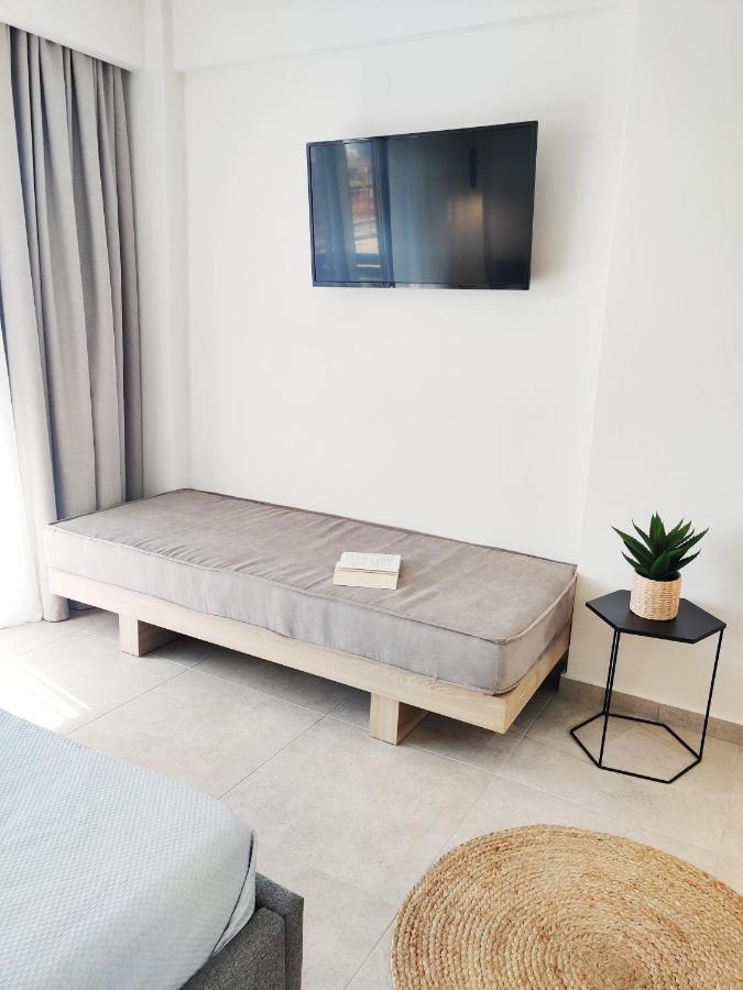 Aelia Seaside Luxury Suites 内亚卡瓦里 外观 照片