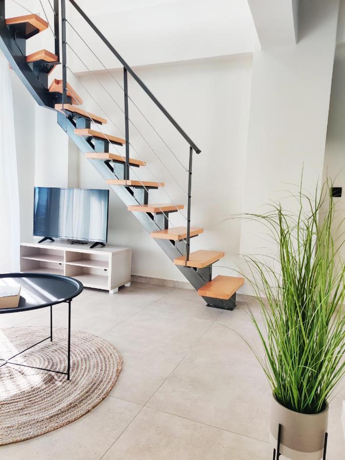 Aelia Seaside Luxury Suites 内亚卡瓦里 外观 照片