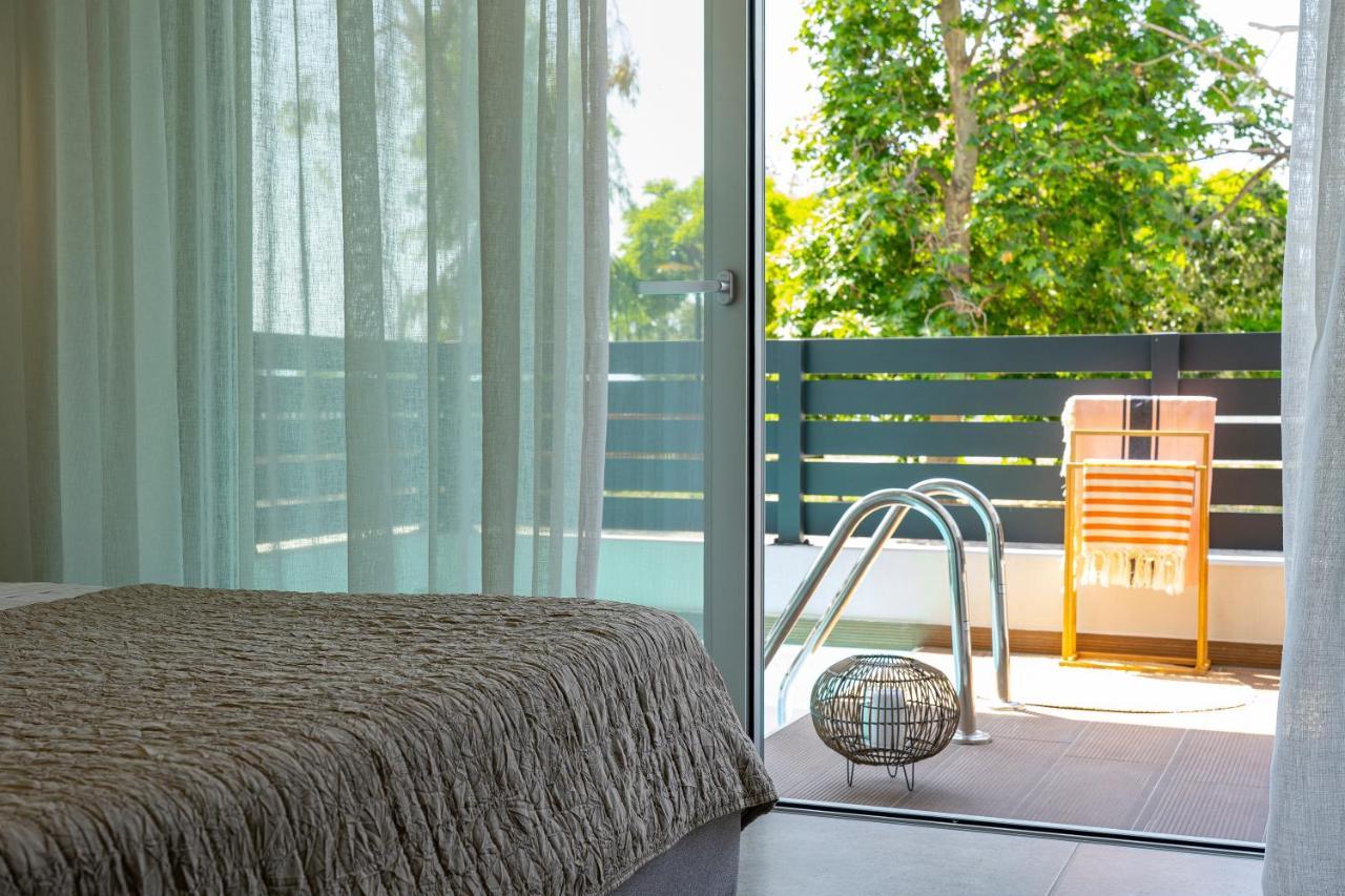 Aelia Seaside Luxury Suites 内亚卡瓦里 外观 照片