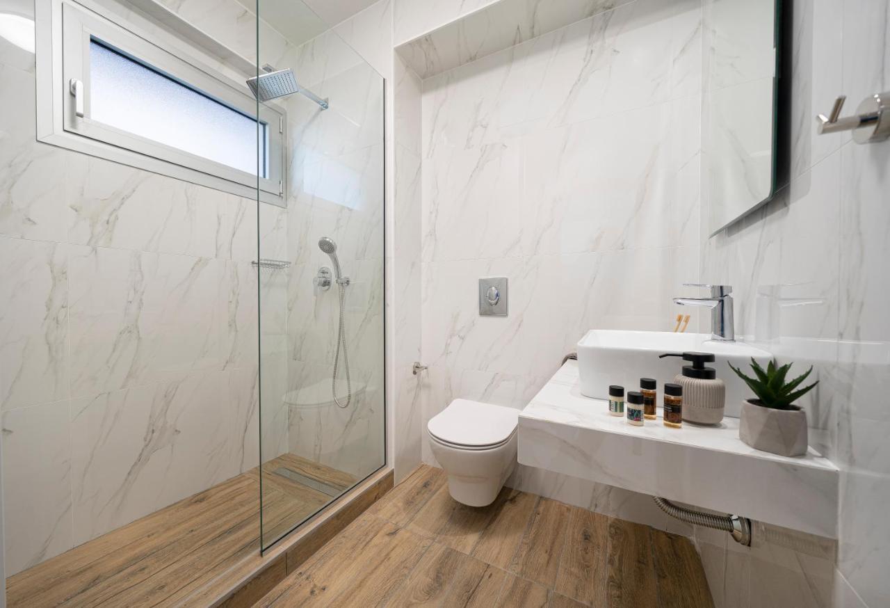 Aelia Seaside Luxury Suites 内亚卡瓦里 外观 照片