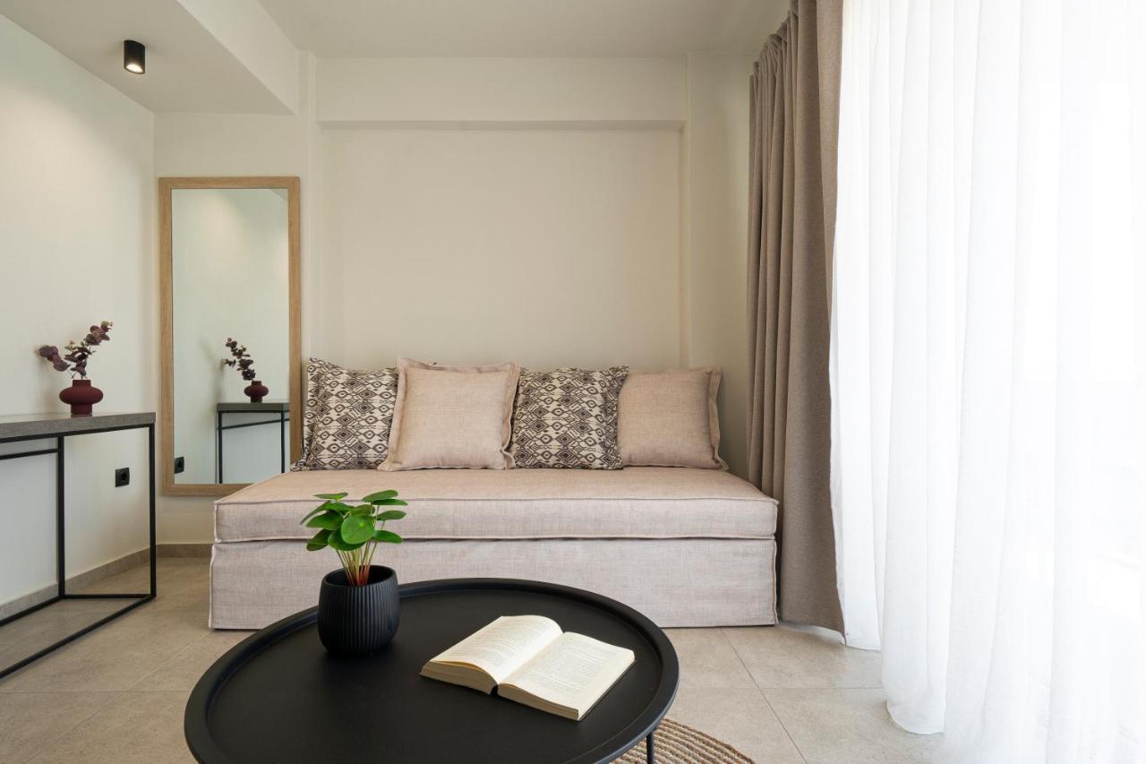 Aelia Seaside Luxury Suites 内亚卡瓦里 外观 照片